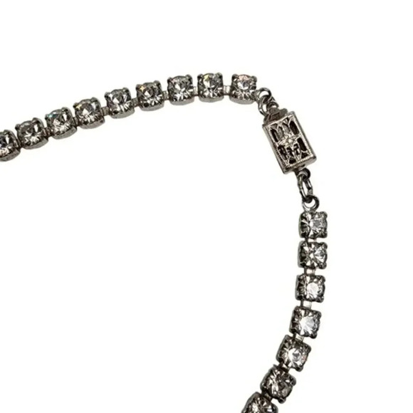 Vintage NWT 60s-70s Clear Rhinestone Necklace Bracelet Earrings Set Silver Tone - Picture 6 of 6